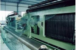 China Automatic Gabion Wire Netting Machine Width 4300mm PLC Control 22kw supplier