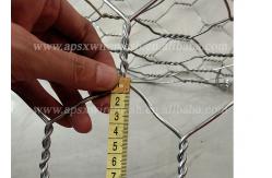 China Galfan Rustproof Hexagon 7X9cm Galvanized Gabion Basket For Seawall Protection supplier