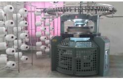 China Automatic Coral Fleece Circular Knitting Machine With Yarn Feeding System supplier