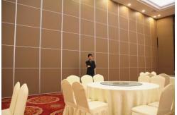 China Commercial Furniture Aluminium Profile Foldable Partition Wall Retractable And Flexible supplier