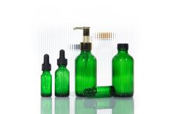 China Cosmetic Set Cream Glass Bottle with Pump Luxury Square and Sircular Shape Customized supplier