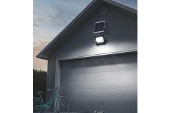 China 50W High Powered Energy Saving LED Solar Flood Light Chrome Plating supplier