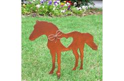 China Horse Shape Cutting Garden Metal Ornaments High Durability Rust Resistant supplier