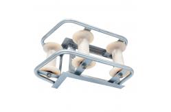 China Bending Radius 450mm Three Wheel Pulley Protecting Tackle With Three Wheels supplier