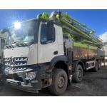 Zoomlion concrete pump truck with 59-meter long boom is equipped with Mercedes-Benz chassis for sale