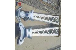 China Heavy Duty Inner Suspended Lattice Gin Pole For Transmission Tower Construction supplier
