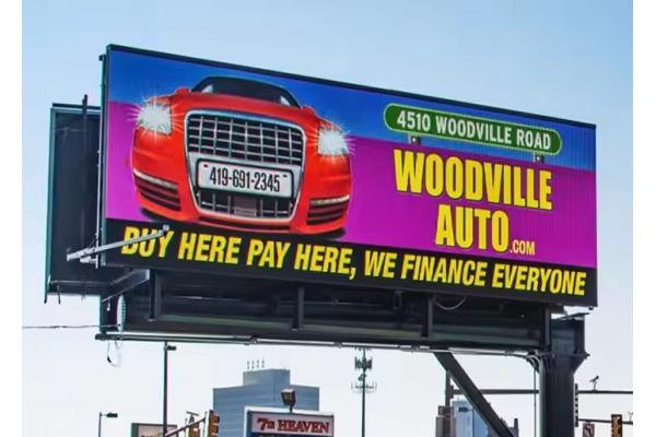 Novastar Control System LED Billboards featuring Nationstar/Kinglight Leds and Real Pixel Standard