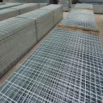 Modular Customizable Serrated Carbon Steel Bar Grating Easy Installation