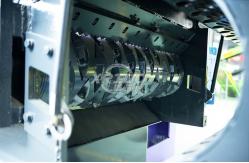 China High Quality Rubber Single Shaft Shredder Waste Plastic Rubber Recycling supplier