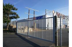 China HGMT Double Welded H2.2m Metal Garden Fence Gate supplier