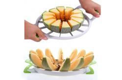 China Multifunctional Stainless Steel Handheld Round Divider For Watermelon Fruits supplier