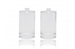 China Round Shape Glass Perfume Spray Bottles 50ml With Black Snap On Perfume Pump supplier