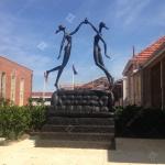 Silicon Cast Bronze Statue Custom Bronze Outdoor Sculptures For University for sale