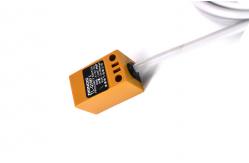 China Square Normally Open Proximity Switch , PNP NO Sensor Anti Vibration supplier