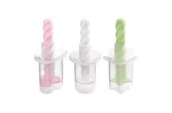 China 2 Shape Kitchen Baking Tools Mini Ice Cream Sandwich Maker For Home supplier