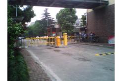 China Long Range Traffic Barrier Gate for Residential Area / Offic Building / Factory supplier