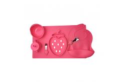 China BPA Free Silicone Baby Feeding Set Strawberry Shape Bowl Spoon Bib Set supplier