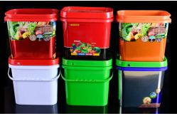 China Impact Resistance Square Plastic Bucket With Handle supplier