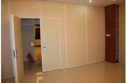China Movable Track Office Partition Wall Fabric Surface Aluminium Folding Door System supplier