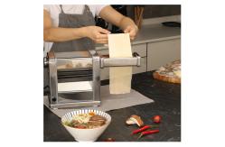 China Home Smart Electric Pasta and Dough Roller Making Machine for Fresh Pasta supplier