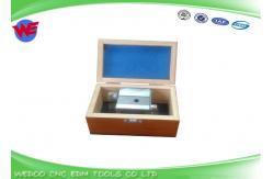 China Wire Alignment Device-S684D844P68 (7-PIN) Mitsubishi  X052B119G51 (4-PIN) supplier