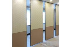 China Mobile Wood Folding Sliding Modular Operable Soundproof Movable Partition Walls supplier