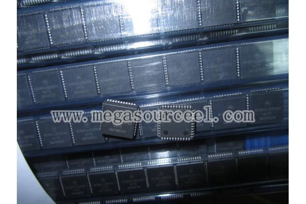 MCU Microcontroller Unit MC68HC11D0CFNE3  ---- Microcontrollers