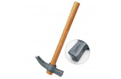 China DIY Grade Spanish Style Claw Hammer with Conversed Wood Handle supplier