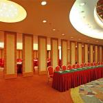 Movable Partition Walls Bearing Aluminum Track Interior Wooden Divider For Banquet for sale