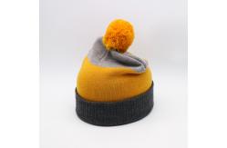 China Lightweight 58CM Knit Beanie Hats For Winter Season In Black Grey Yellow supplier