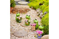 China ODM Exquisite Metal Frog Ornaments / Metal Frog Figurines With Bucket supplier
