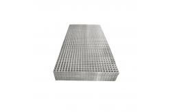 China Carburizing Heat Treatment Galvanised Wire Mesh Panels For Garden Wall Building supplier
