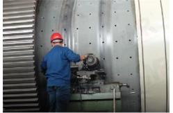 China 5-500 Tph Ball Grinding Mill 5 Ton Quartz Ball Mill Grinding supplier