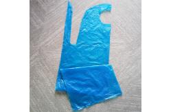 China Customized Disposable Plastic Aprons Waterproof Kitchen Apron PE Apron supplier