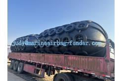 China Dock Ship Pneumatic Rubber Fender Durable Aging Resistant For Dock Protection supplier