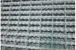 China Factory Supply Diamond Galvanized Razor Barbed Fence Mesh For Security supplier