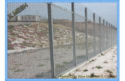 China Security Wire Mesh Fence Panels , Galvanized Welded Wire Mesh Thick Zinc Coating supplier