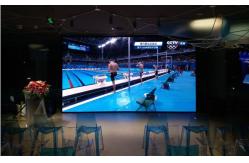 China P2.5Wide Viewing Angle HD LED Waterproof & Dustproof Billboard AC220V / 50H supplier