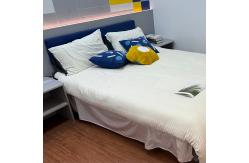 China Customised Modern Wooden Hotel Bedroom Furniture Sets Apartment Bedroom Set supplier