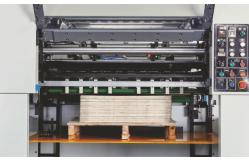 China AEM-1050 Automatic Die Cutting Machine HMI Monitor With Waste Stripping supplier