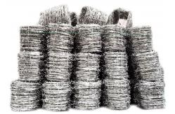 China Reverse Twisted Barbed Wire Fencing 12.5ga. 2 Points supplier