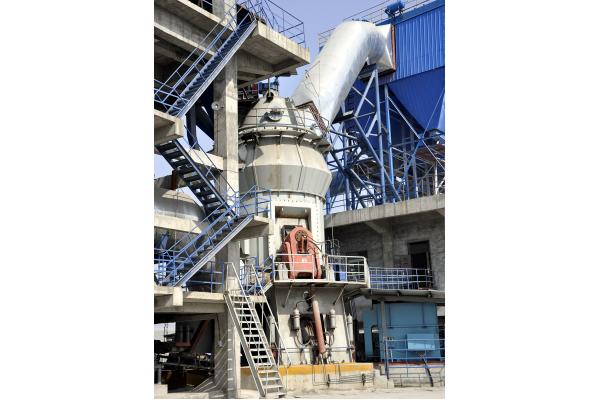 Ultra Fine Vertical Bentonite Grinding Mill For Calcium Carbonate Powder Making
