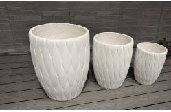 China Smooth Surface And Frost Resistant Reinforced Clay Planter For  Garden Plants supplier