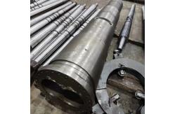China Conical Twin Screw Barrel Nitrided Bimetallic Screw For Extruder Machine supplier