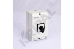 China 3P 4P 230V IP65 Universal Changeover Switch with protective box supplier