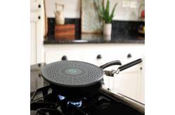 China New Design Silicone Splatter Guard Food Frying Pan Shield Silicone Foldable Splatter Screen supplier