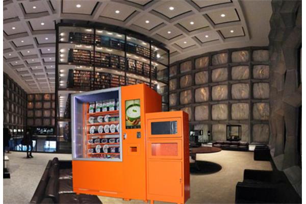Electronics Self Service Food Vending Machine And Beverage Vending Kiosk With Microwave Oven