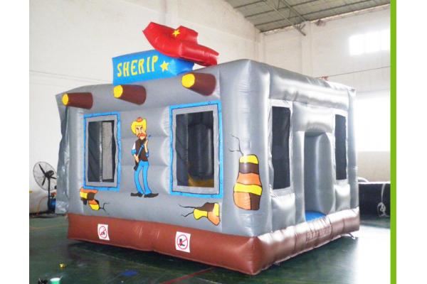 Inflatable kids jumping model for playing