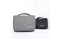 China Unisex Anti Collision Blank Oxford Hanging Wash Bag supplier