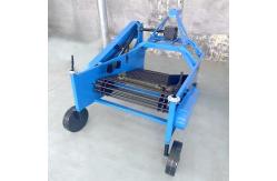 China Three Point Mouted Potato Harvesting Machine For High Yield Farming supplier